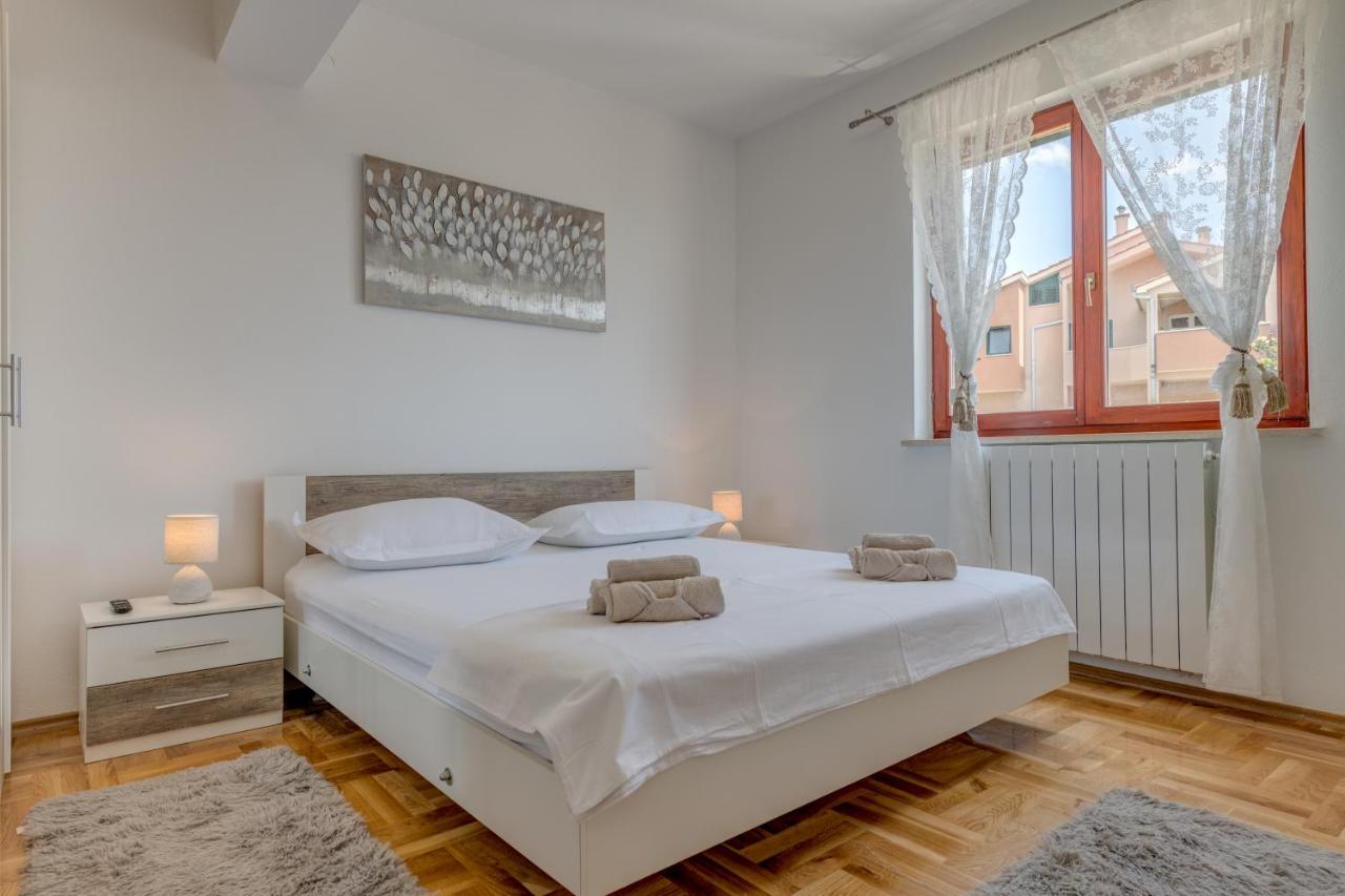 Apartman Aurelia Podstrana Esterno foto