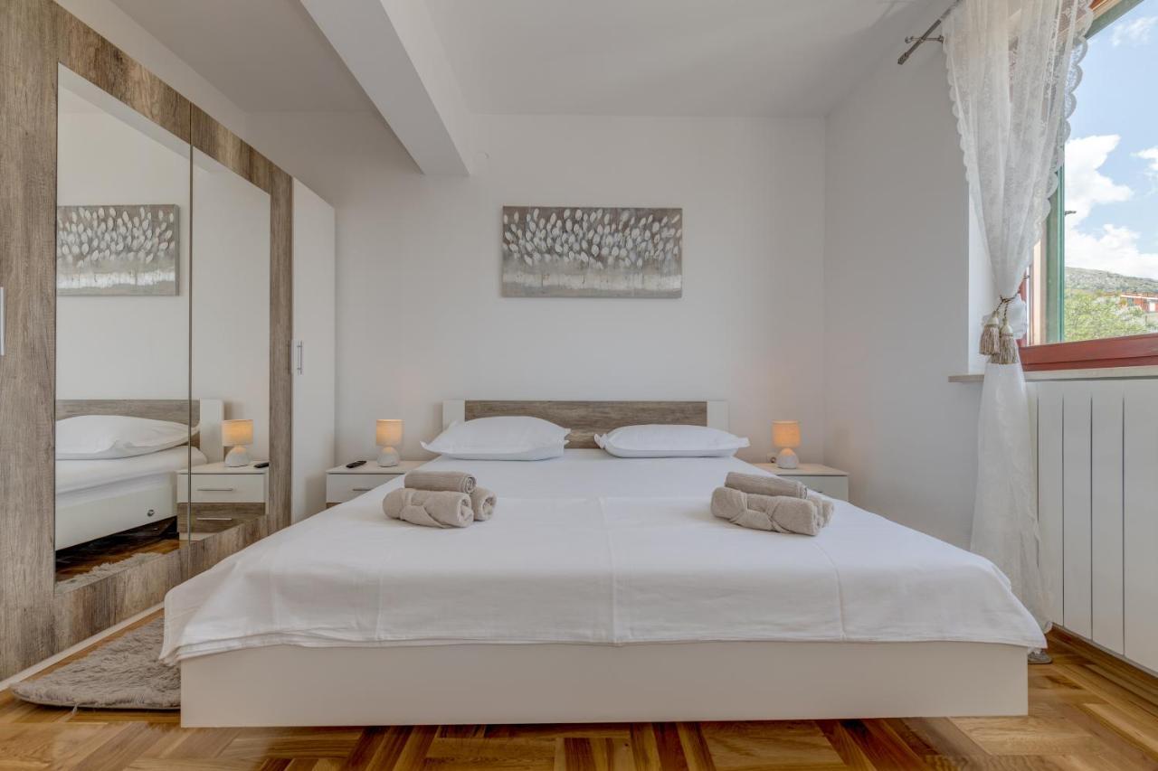 Apartman Aurelia Podstrana Esterno foto